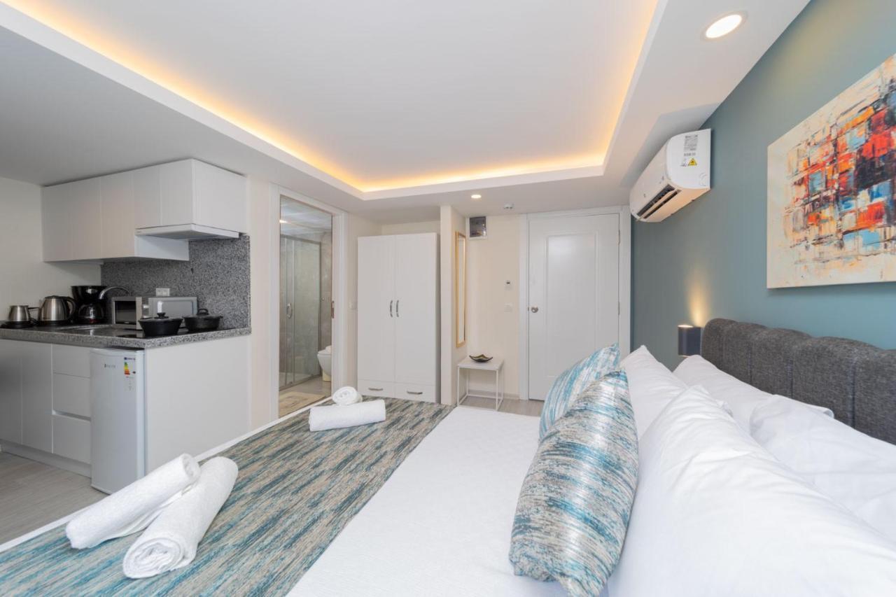 Hadrian Towers Hotel Анталия Екстериор снимка