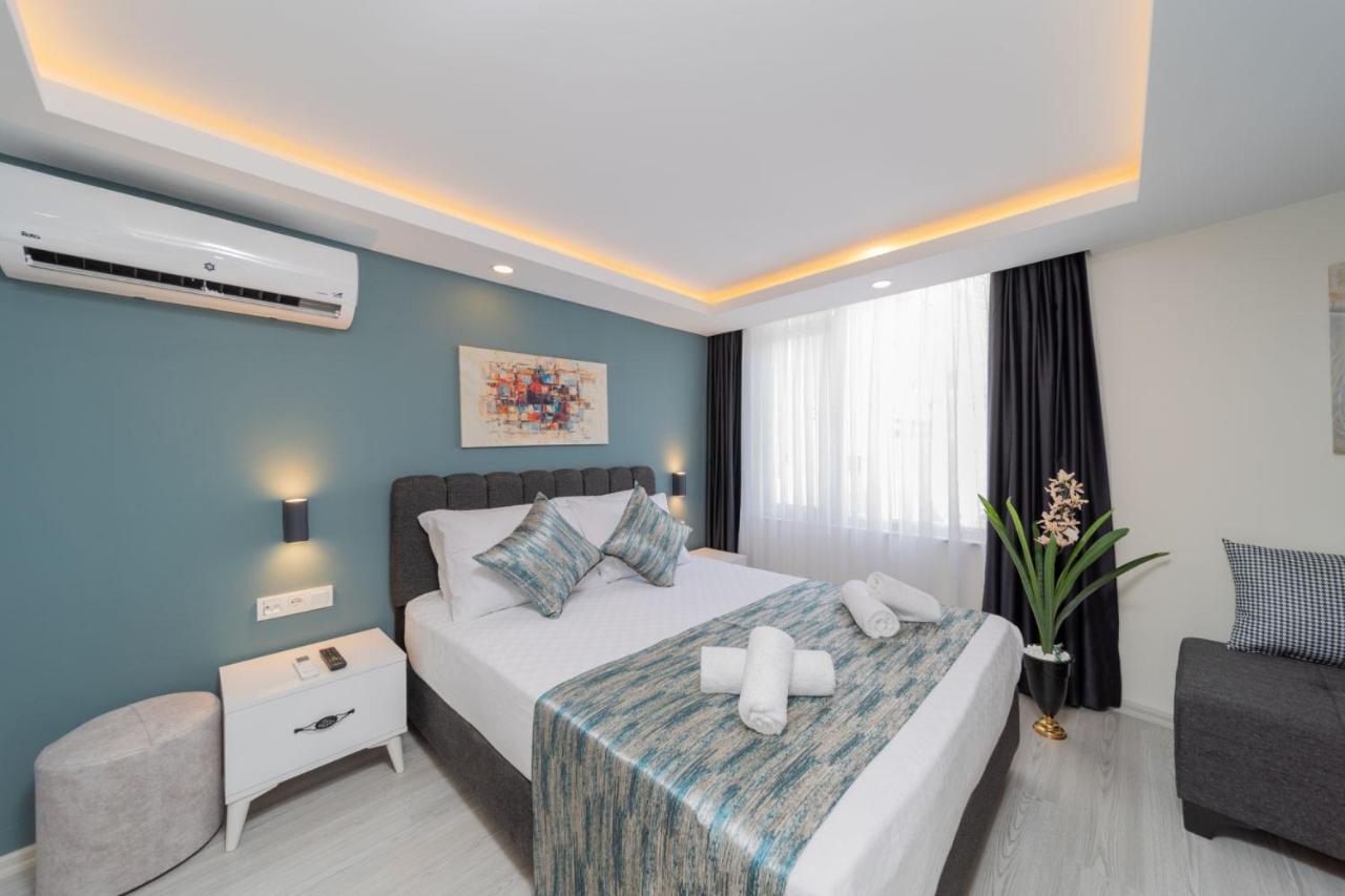 Hadrian Towers Hotel Анталия Екстериор снимка
