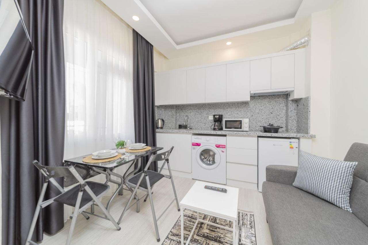 Hadrian Towers Hotel Анталия Екстериор снимка